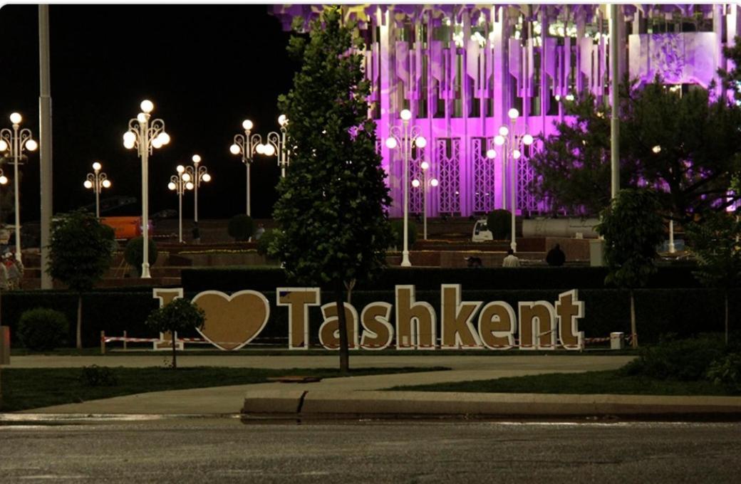 Apartment “Kamolon” Tashkent Esterno foto
